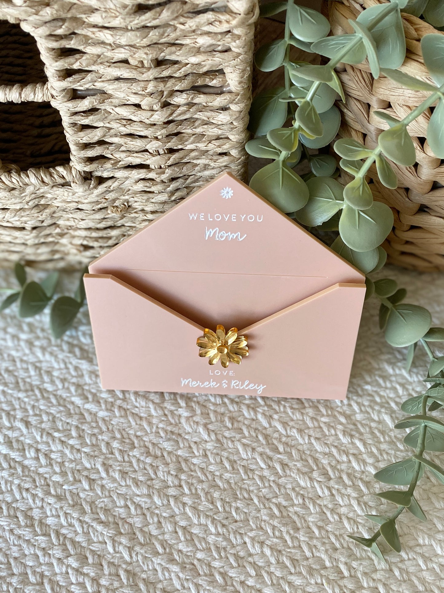 Personalized Envelope Magnet for Mom or Grandma | Kids Note & Flower Holder Keepsake