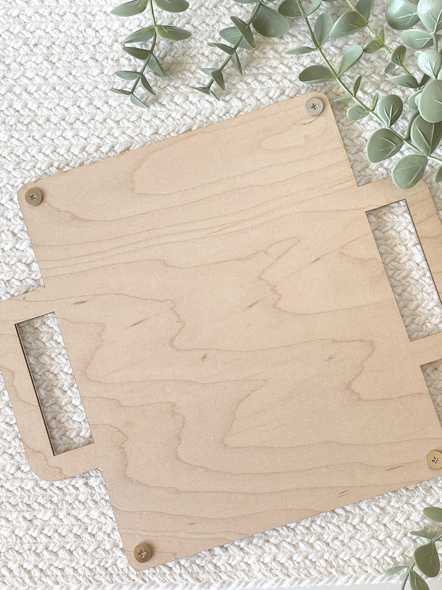 Nature Walk Scavenger Hunt Board – Reusable Adventure for Kids