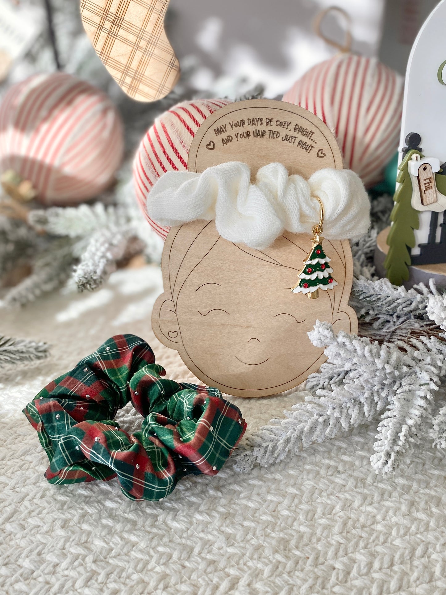 Wooden Scrunchie & Hair Accessory Display Card – Cozy Holiday Gift Set