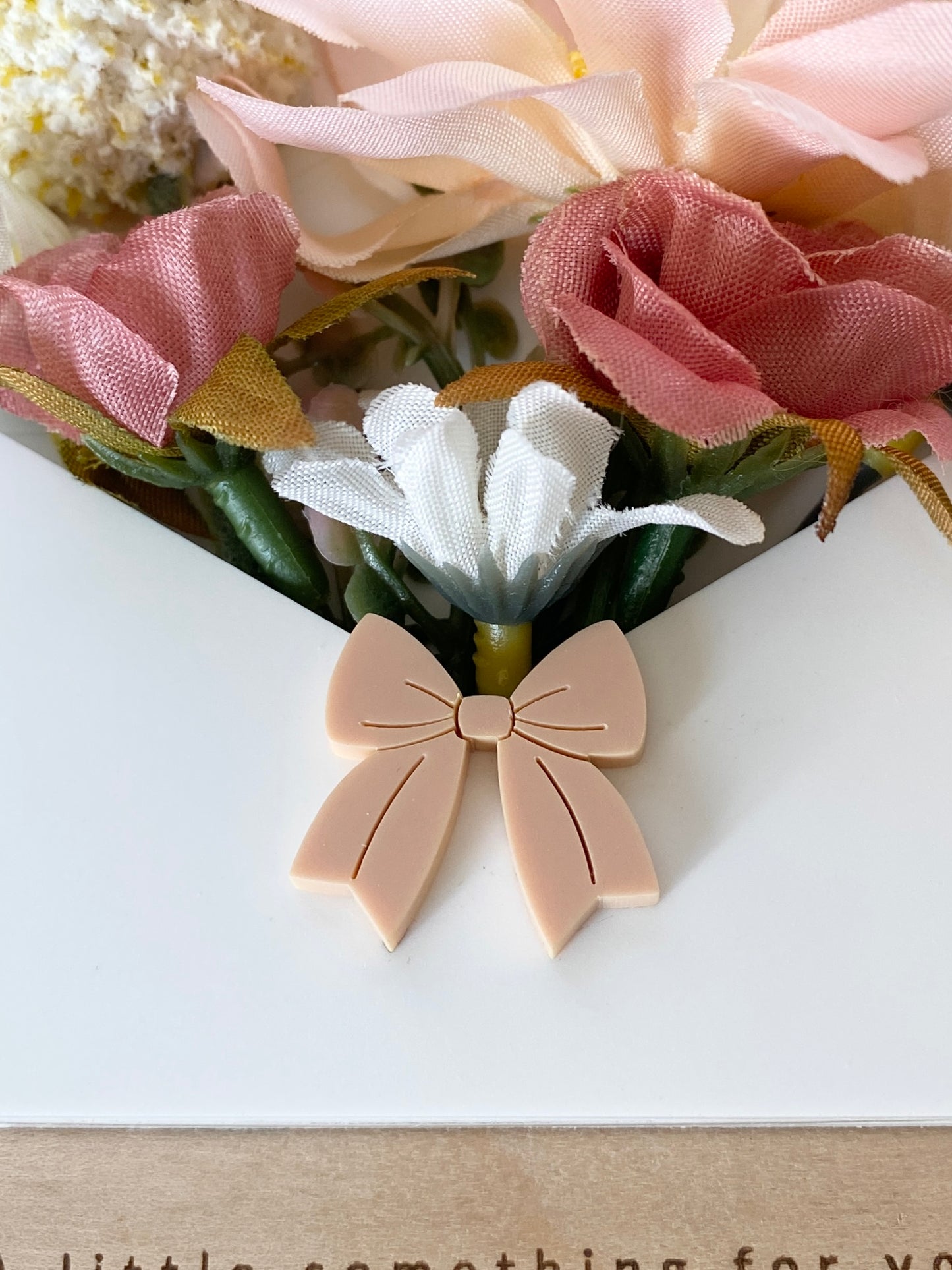 Personalized Flower & Note Holder for Mom or Grandma | Kids Keepsake Gift