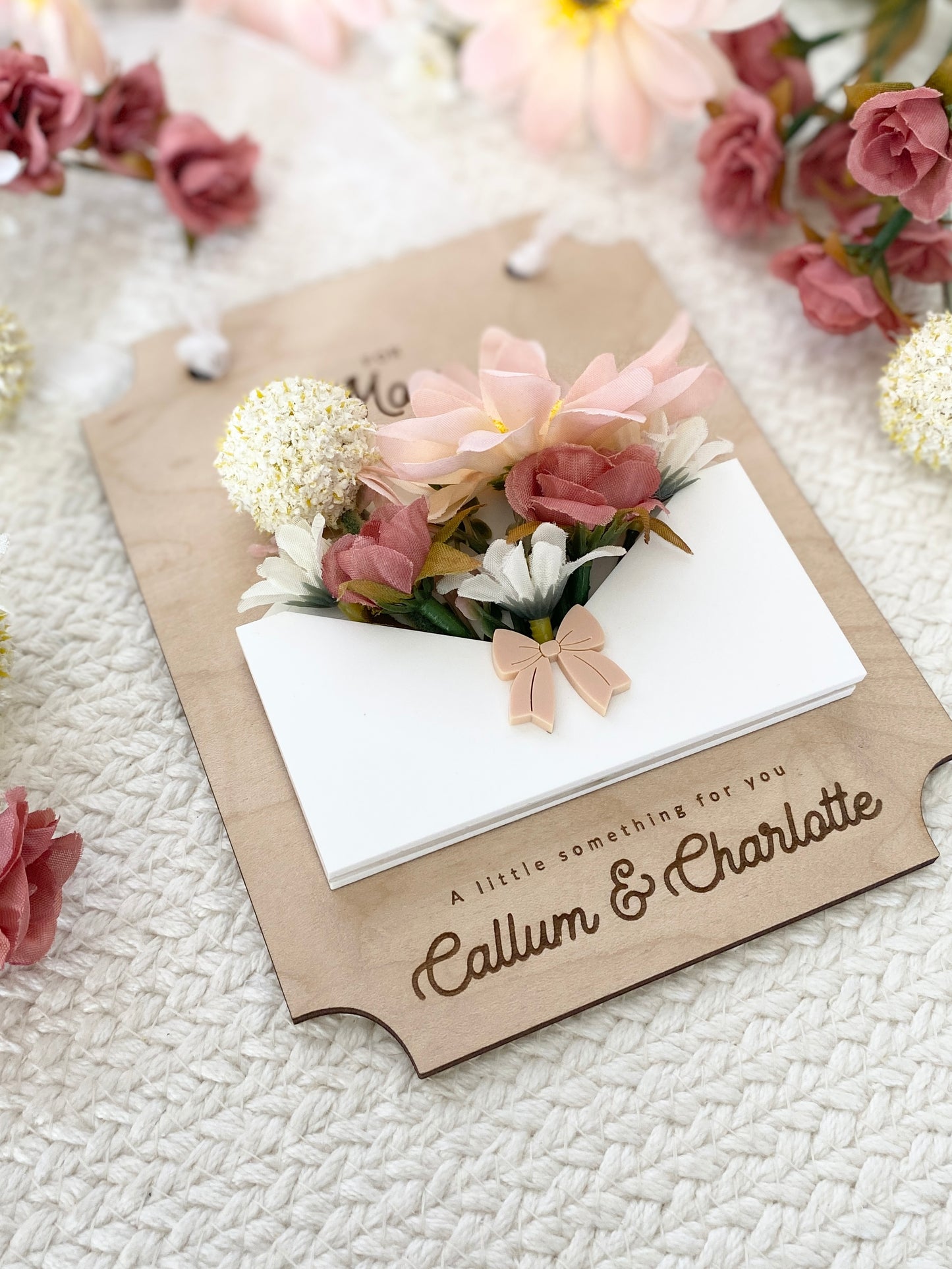 Personalized Flower & Note Holder for Mom or Grandma | Kids Keepsake Gift