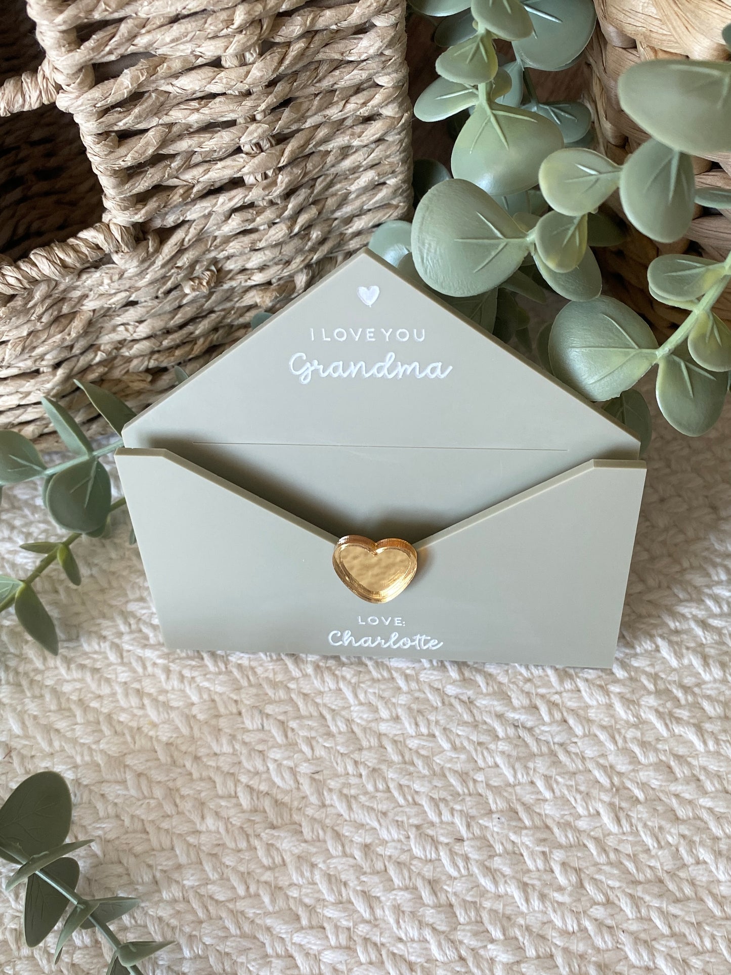 Personalized Envelope Magnet for Mom or Grandma | Kids Note & Flower Holder Keepsake