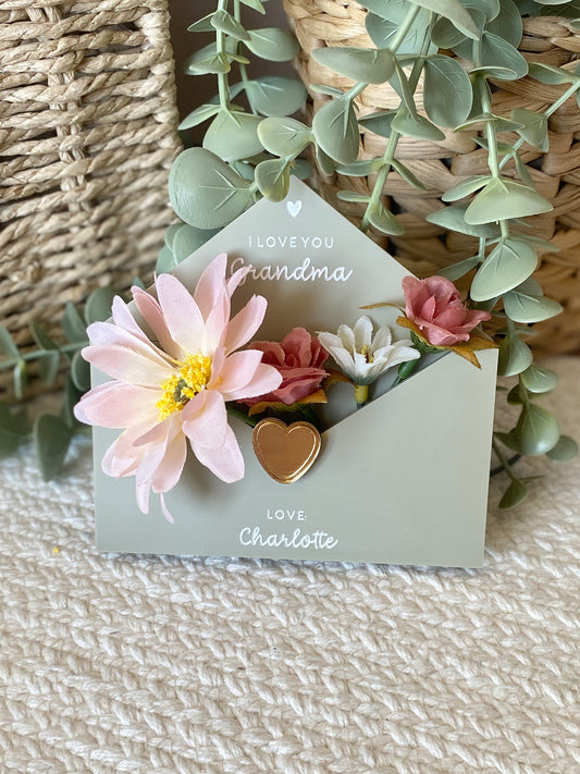 Personalized Envelope Magnet for Mom or Grandma | Kids Note & Flower Holder Keepsake