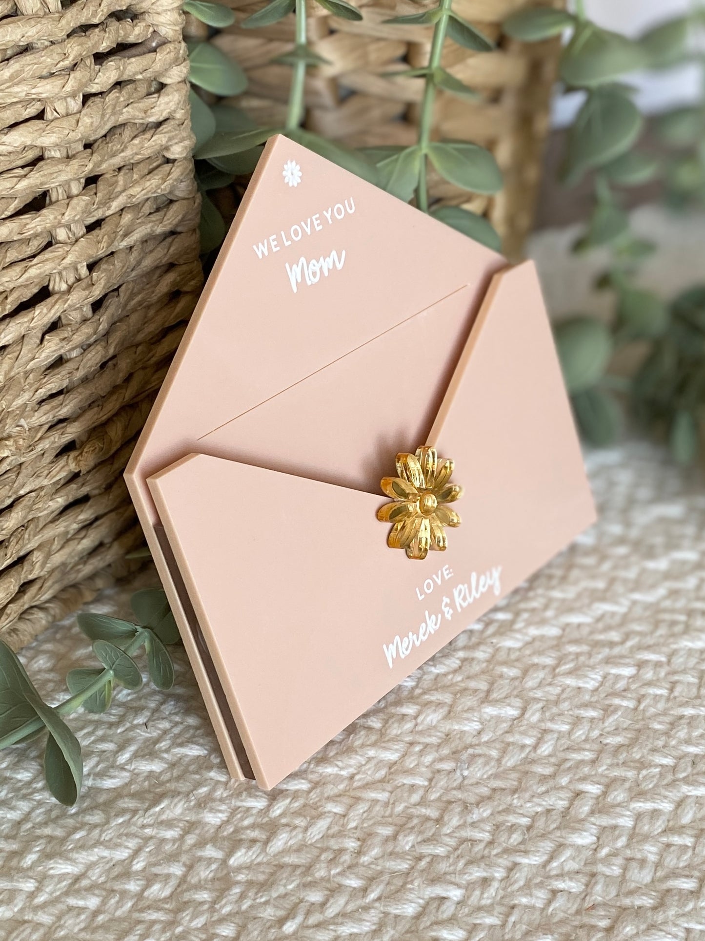Personalized Envelope Magnet for Mom or Grandma | Kids Note & Flower Holder Keepsake