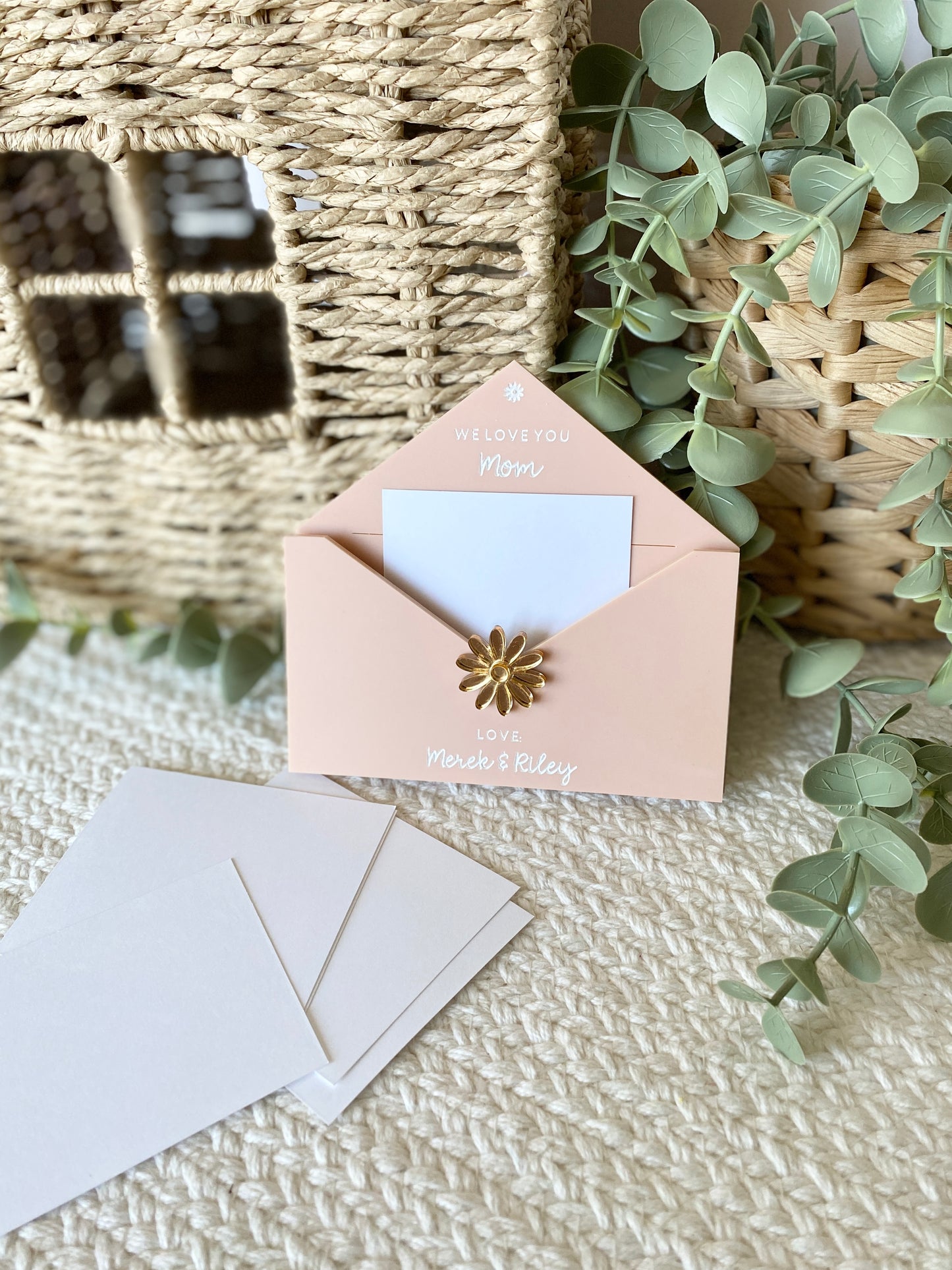 Personalized Envelope Magnet for Mom or Grandma | Kids Note & Flower Holder Keepsake