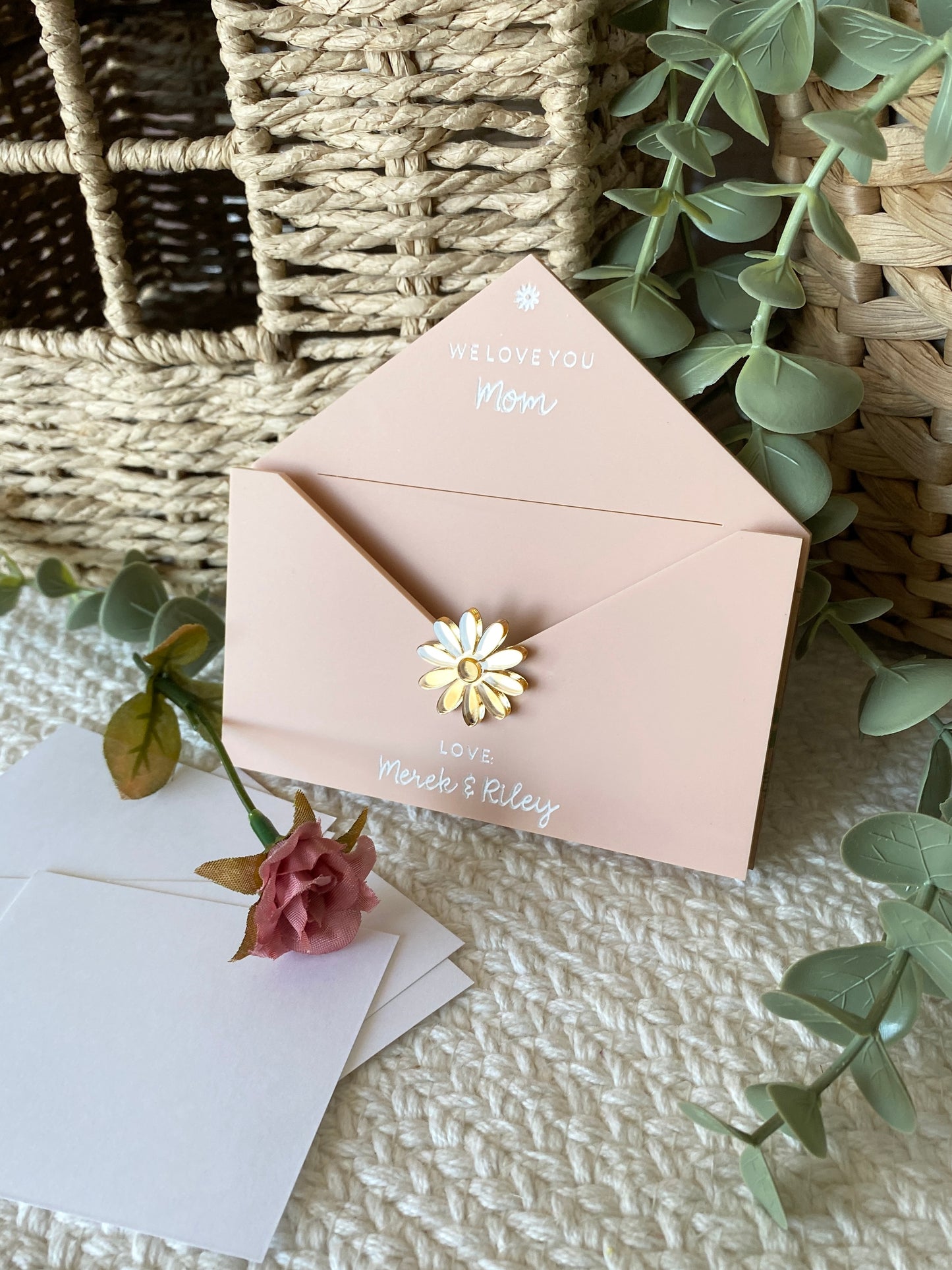 Personalized Envelope Magnet for Mom or Grandma | Kids Note & Flower Holder Keepsake