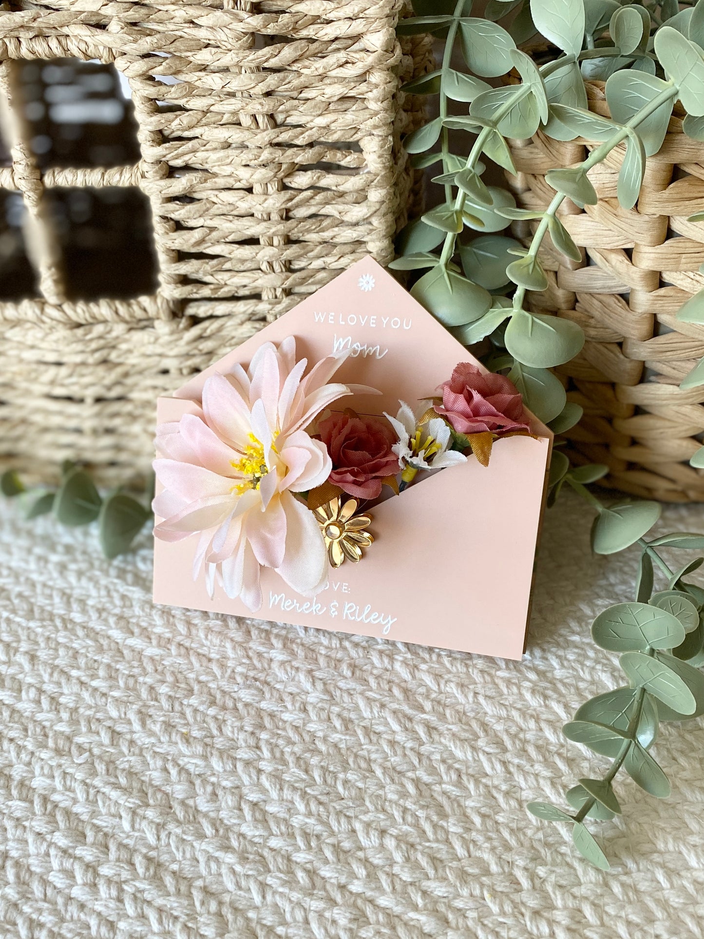 Personalized Envelope Magnet for Mom or Grandma | Kids Note & Flower Holder Keepsake