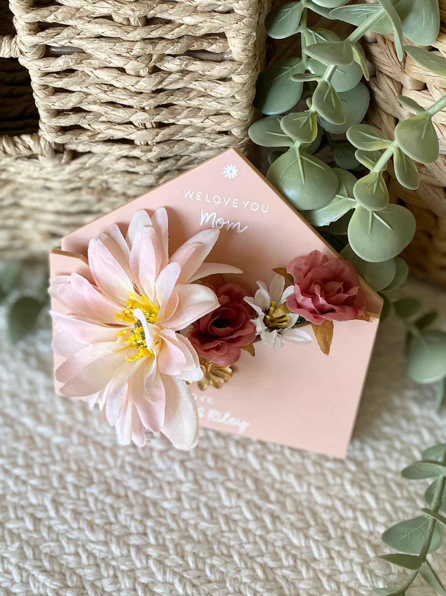 Personalized Envelope Magnet for Mom or Grandma | Kids Note & Flower Holder Keepsake