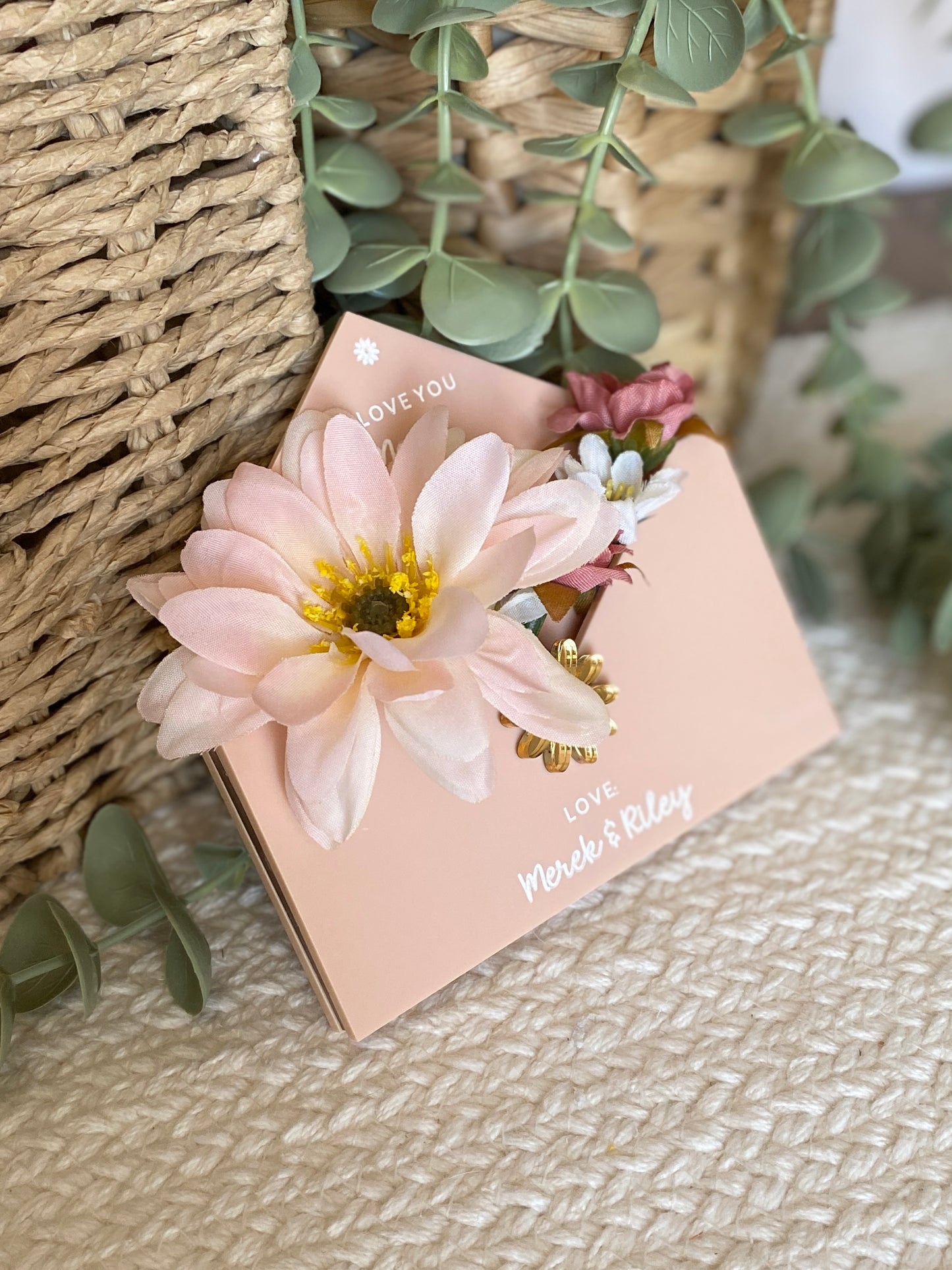 Personalized Envelope Magnet for Mom or Grandma | Kids Note & Flower Holder Keepsake