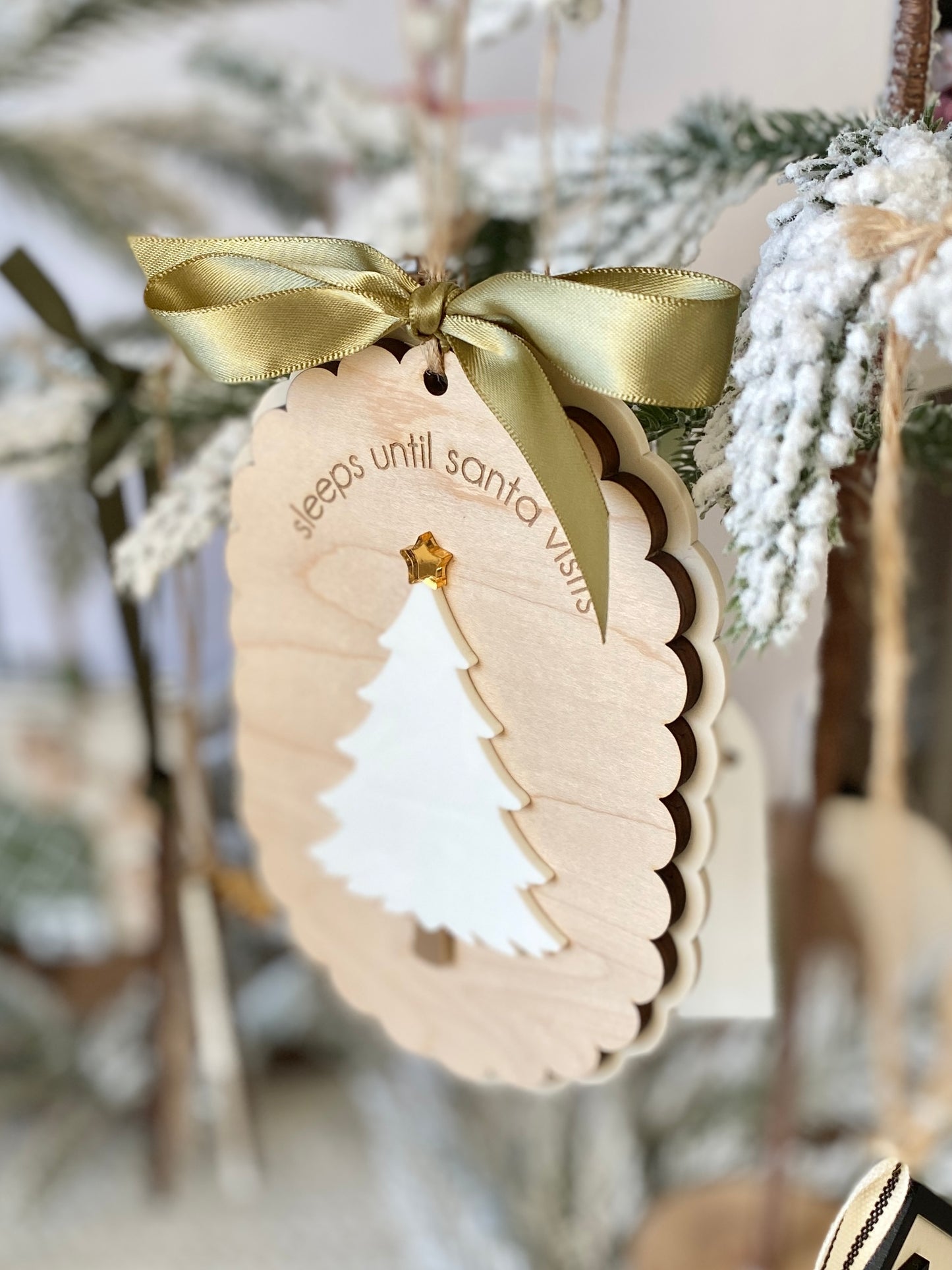 This Many Sleeps ‘Til Santa Visits – Countdown Ornament