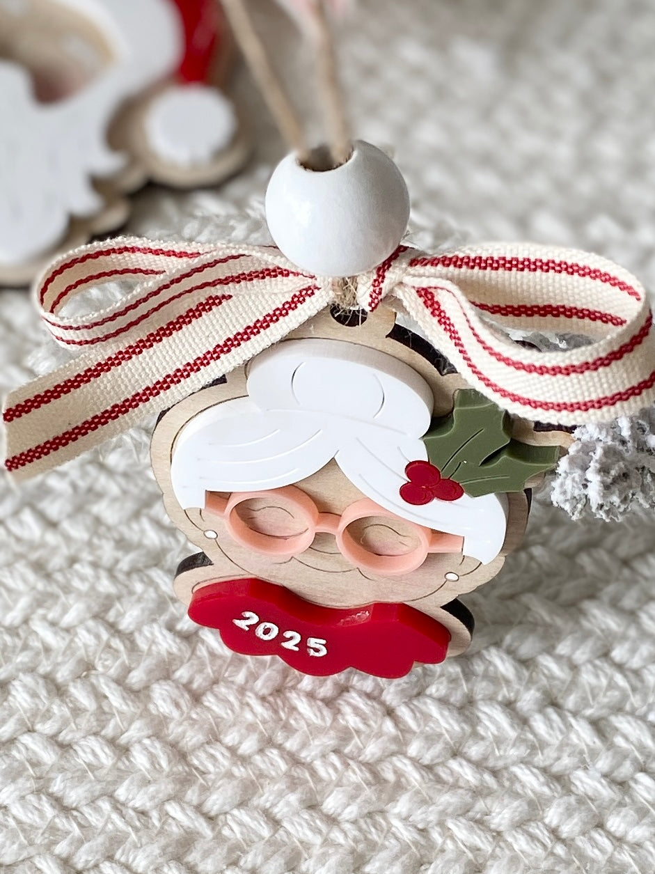 Mr. & Mrs. Claus Christmas Ornament Set