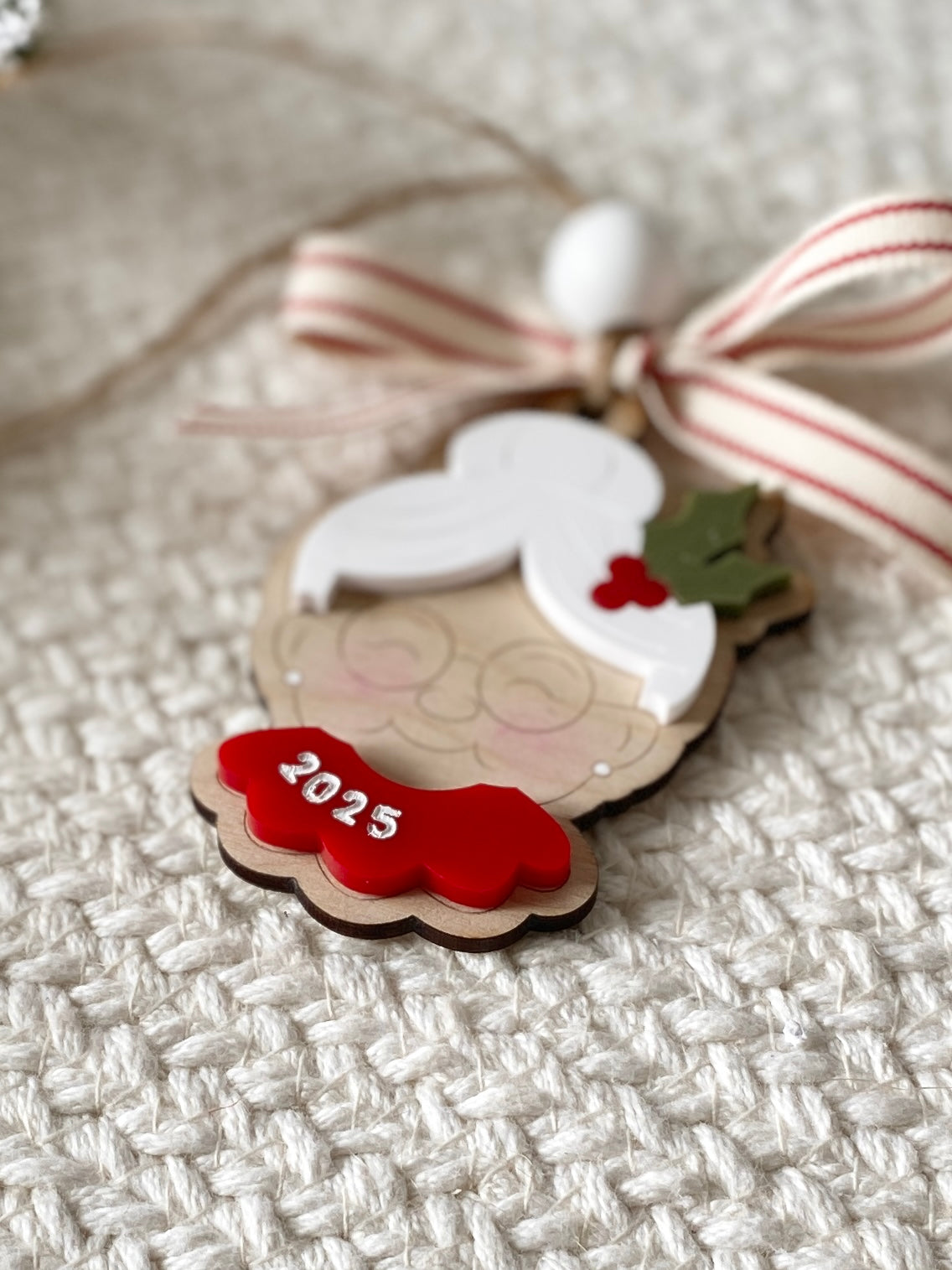 Mr. & Mrs. Claus Christmas Ornament Set