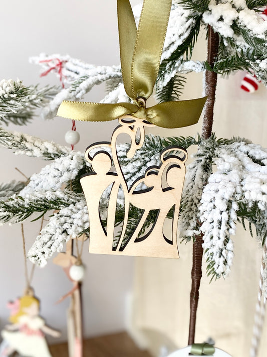 Holy Family – Wooden Nativity Ornament