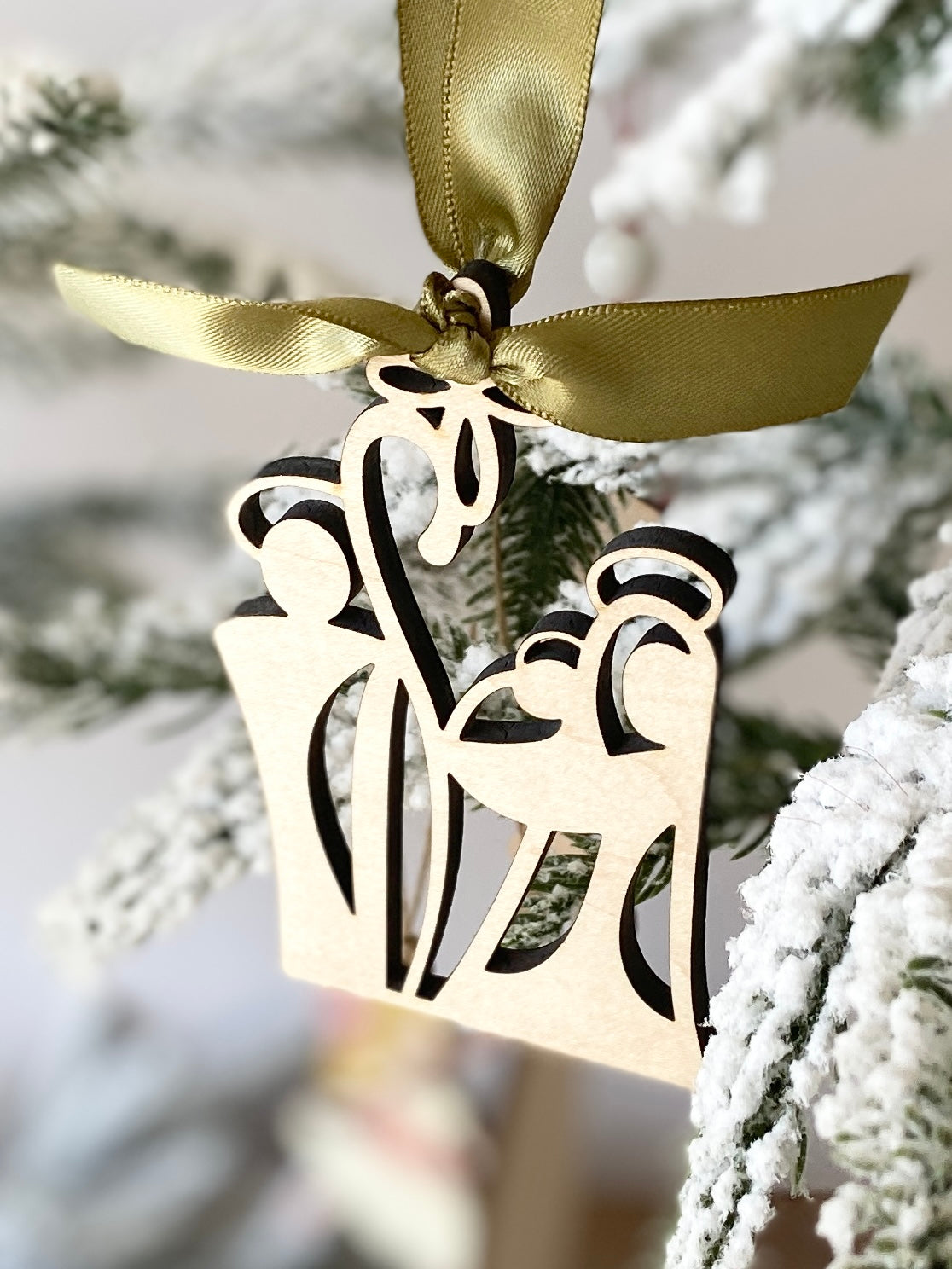 Holy Family – Wooden Nativity Ornament