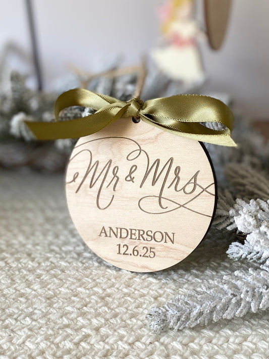Mr. & Mrs. – Personalized Wedding Ornament
