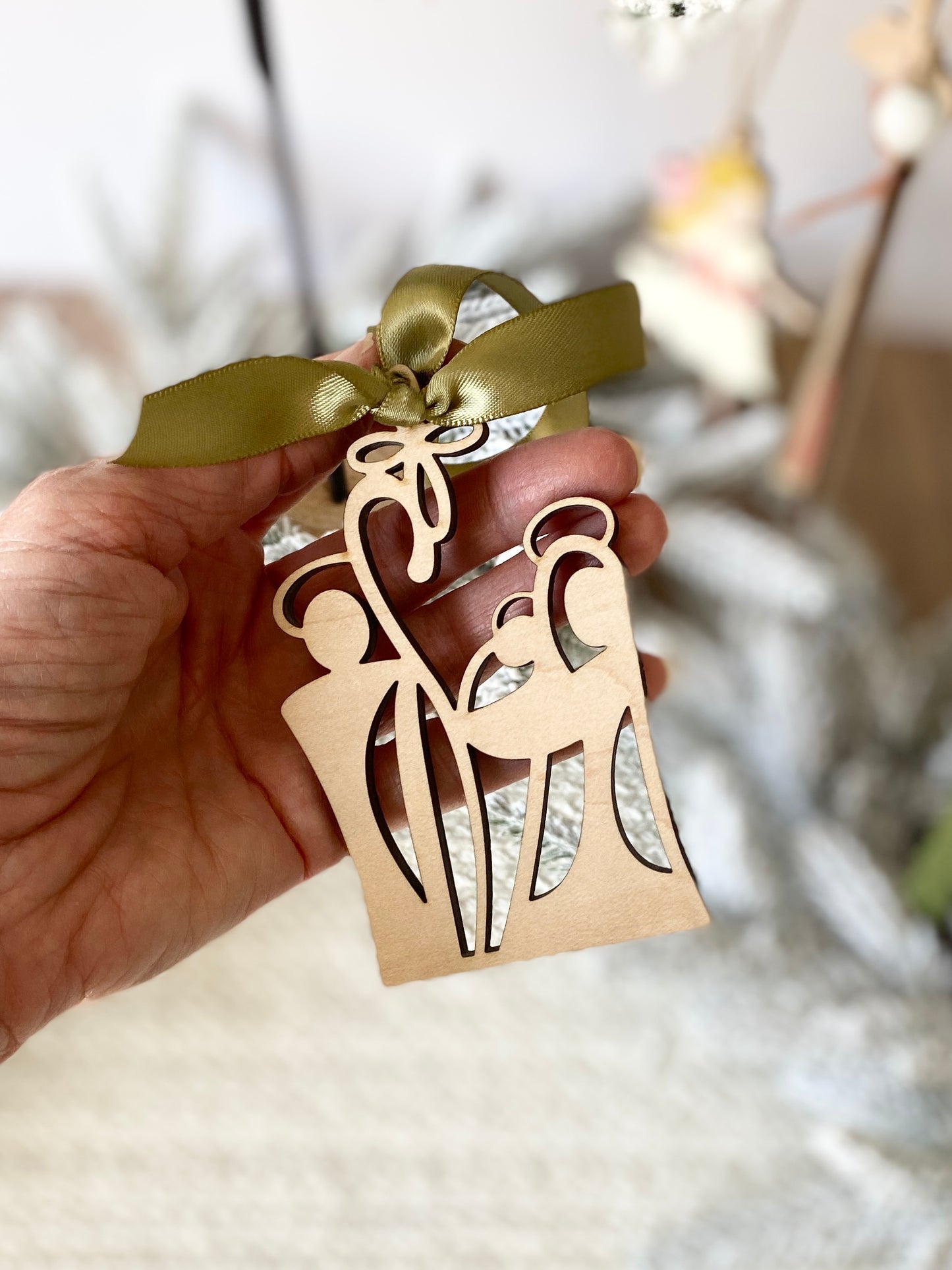 Holy Family – Wooden Nativity Ornament