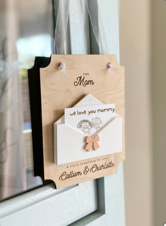 Personalized Flower & Note Holder for Mom or Grandma | Kids Keepsake Gift